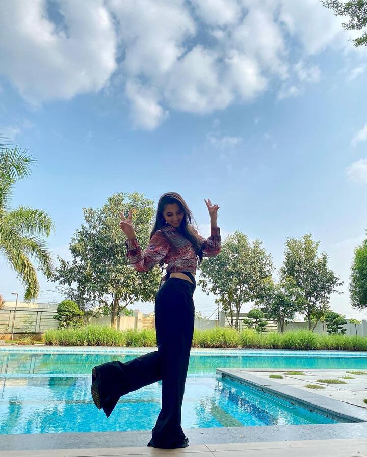 ప్రస్తుతం పలు సినిమాల్లో నటిస్తోన్న ప్రీతి.Photo Credit@Preethiasrani/Instagram