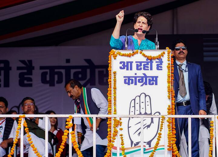 Priyanka Gandhi: হিমাচল প্রদেশে ভোট প্রচারে হালকা মেজাজেও দেখা গেল প্রিয়ঙ্কা গাঁধীকে।