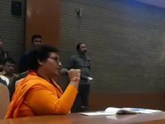 भोपालः सांसद साध्वी प्रज्ञा की उपस्थिति में भोपाल के 3 जगहों के नाम बदले गये, कांग्रेस ने उठाए सवाल