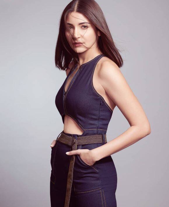 सीजन 3, 4 और 5 के बाद अनुष्का शर्मा ने कॉफी विद करण पर आने से मना कर दिया था. इसकी वजह ये थी कि वह विराट कोहली से अपने रिश्ते को पब्लिकली शो के सेट पर डिसकस नहीं करना चाहती थी.