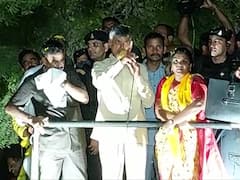 Chandrababu : వైసీపీ రౌడీలకు భయపడే ప్రసక్తే లేదు, నందిగామ రోడ్ షో లో చంద్రబాబు ఫైర్