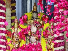 శ్రీనివాసుడి సన్నిధిలో‌ భక్తుల రద్దీ, నిన్న హుండీ ఆదాయం ఎంతంటే?