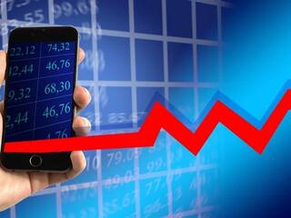 Share Market Sensex Nifty Jump to Extend Gains for Third Straight Session November 4th Share Market: ஏற்றத்தில் முடிவடைந்த இந்திய பங்குச் சந்தை..லாபத்தில் அதானி போர்ட்ஸ், ஆக்சிஸ் வங்கி