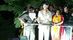 Chandrababu naidu కాన్వాయ్ పై రాళ్ల దాడి..భద్రతా సిబ్బందికి గాయాలు | ABP Desam