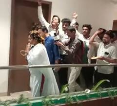 ...अखेर जळगावधील सभा रद्द, सुषमा अंधारे पुण्याकडे रवाना, कार्यकर्त्यांकडून पुष्पवृष्टी