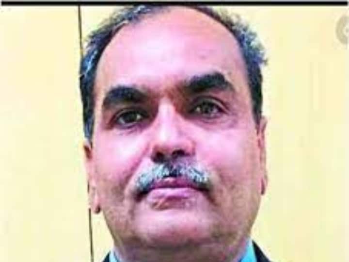 Shahdol commssioner Rajeev Sharma to start three day Padayatra from today on the banks of Narmada river ANN Shahdol: आज से नर्मदा किनारे तीन दिवसीय पदयात्रा पर शहडोल कमिश्नर, ग्रामीणों से बात कर जानेंगे समस्या