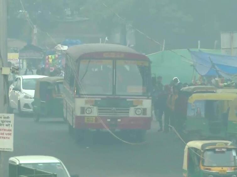 Delhi-NCR Pollution News: Capital Reels Under 'Severe' Air Quality With AQI At 472, Entry Of Trucks Banned. Key Updates Trucks Banned In Delhi, Schools Go Online In Noida As Air Pollution Worsens: Top Points