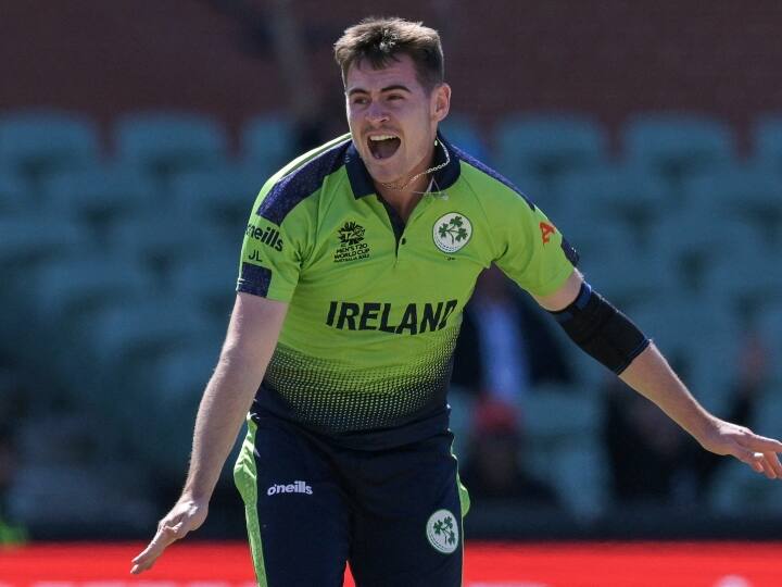 Ireland Bowler Joshua Little Wickets Hat Trick Against New Zealand This Is Second Hat Trick In T20 World Cup 2022 NZ vs IRE: जोशुआ लिटिल ने ली सुपर-12 की पहली हैट्रिक, टी20 वर्ल्ड कप में ऐसा करने वाले बने दूसरे आयरिश गेंदबाज