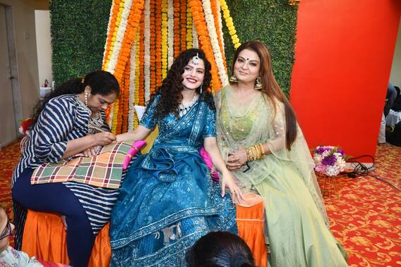 Inside Palak Muchhal’s Mehendi Ceremony See Pics