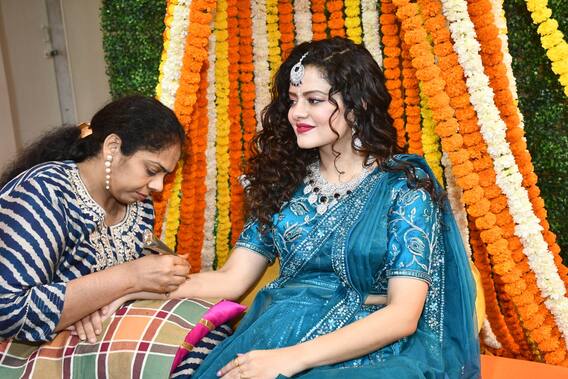 Inside Palak Muchhal’s Mehendi Ceremony See Pics