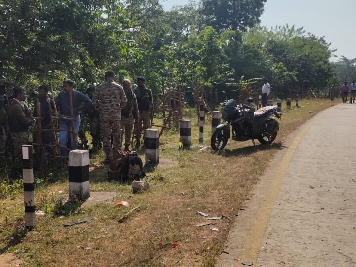 Sukma Accident: सुकमा सड़क हादसे में दो जवानों की दर्दनाक मौत, नक्सल ऑपरेशन से लौट रहे थे DRG जवान Chhattisgarh News Sukma Accident DRG soldiers returning from Naxal operation 2 death ANN Sukma Accident: सुकमा सड़क हादसे में दो जवानों की दर्दनाक मौत, नक्सल ऑपरेशन से लौट रहे थे DRG जवान
