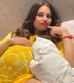 Bipasha Basu: बिपाशा बसूच्या प्रेग्नेंसी फोटोशूटने वेधलं लक्ष, कॅमेऱ्यासमोर झाली बोल्ड!