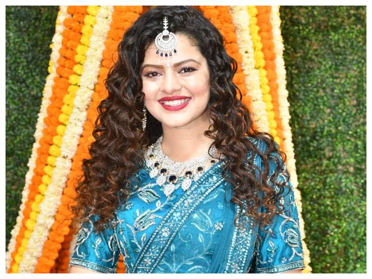 Inside Palak Muchhal’s Mehendi Ceremony See Pics