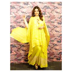 Raveena Tandon: अभिनेत्री रवीना टंडनचा ग्लॅमरस लूक; नवीन फोटोशूट चर्चेत!