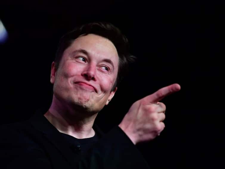 Elon Musk Hired IPhone Hacker As An Intern Got Important Responsibility In Twitter