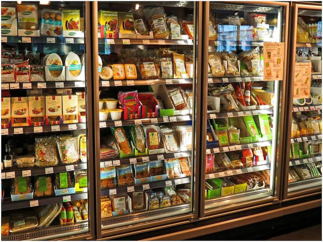It is better not to buy these foods that are sold in the refrigerator in the supermarket సూపర్ మార్కెట్లో రిఫ్రిరేటర్లో పెట్టి అమ్మే ఈ ఆహారాలను కొనకుంటేనే బెటర్