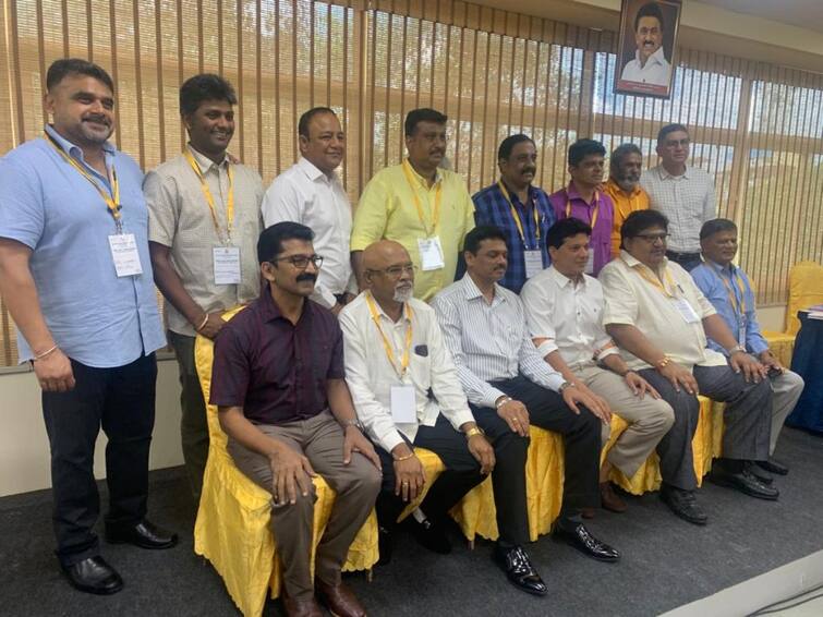 TNCA Cricket: ”ஓய்வுபெற்ற தமிழக கிரிக்கெட் வீரர்களுக்கு மாதம் ரூ.10,000 உதவித்தொகை” - அசோக் சிகாமணி அதிரடி அறிவிப்பு.. TNCA Cricket new president announced who are Administrators TNCA Cricket: ”ஓய்வுபெற்ற தமிழக கிரிக்கெட் வீரர்களுக்கு மாதம் ரூ.10,000 உதவித்தொகை” - அசோக் சிகாமணி அதிரடி அறிவிப்பு..