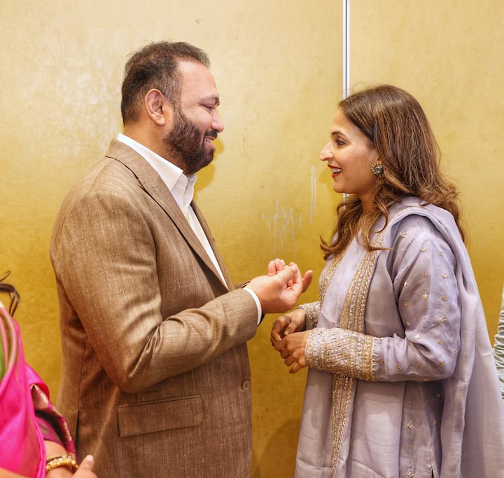 கிரிக்கெட்டை மையமாக வைத்து இப்படம் எடுக்கப்பட்டுள்ளதாக கூறப்படுகிறது