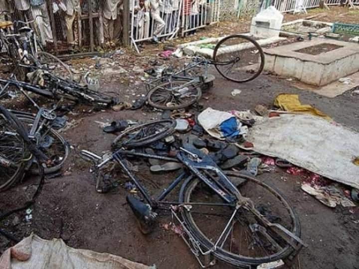 Malegaon Blast Case: मालेगांव बम धमाका मामले में लगातार मुकर रहे गवाह, अब 29वें शख्स ने भी मारी पलटी