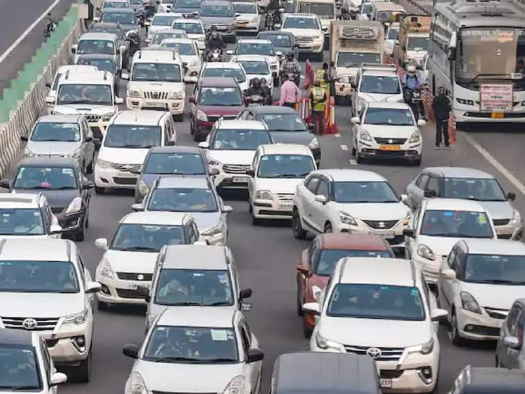 delhi government to impose 20,000 fine for those who violate the vehicle law BS - III, BS - IV ரக வாகனம் வைத்திருப்பவரா நீங்கள்..? அப்போ 20 ஆயிரம் ரூபாய் ஃபைன்..!