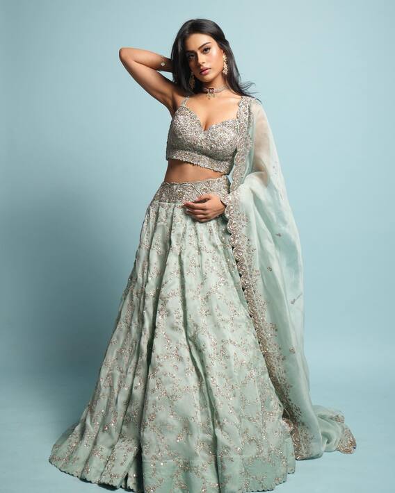 Nyasa Devgn Pics: पहले से काफी बदल गई हैं अजय देवगन और काजोल की बेटी, न्यासा का ट्रांसफॉर्मेशन देख कर देगा हैरान Nyasa Devgn Pics: पहले से काफी बदल गई हैं अजय देवगन और काजोल की बेटी, न्यासा का ट्रांसफॉर्मेशन देख कर देगा हैरान
