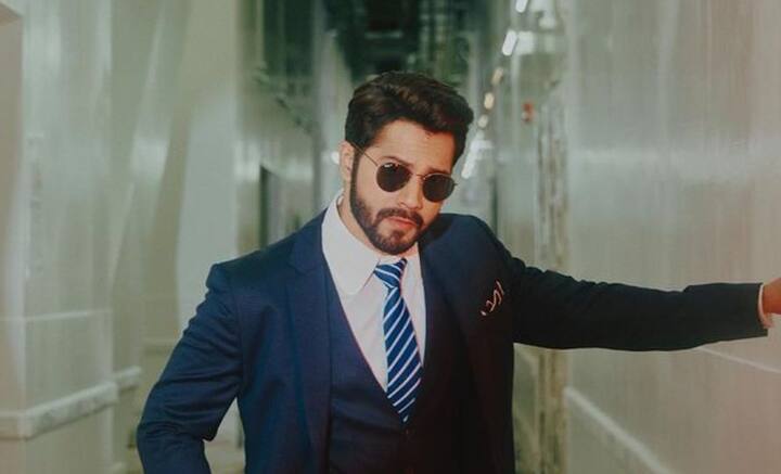 বরুণ জানিয়েছেন, তাঁর ভেস্টিবুলার হাইপোফাংশন ধরা পড়ে। তাতে নিজেকে সবকিছু থেকে সরিয়ে নিয়েছিলেন তিনি। একার মতো করে লড়াই চালিয়ে যান।