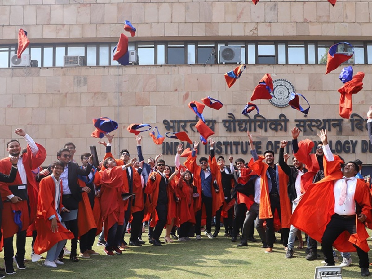 Nobel Laureate Abhijit Banerjee IIT-Delhi 53rd Convocation Economist R ...