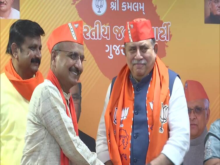 Gujarat Elections 2022 Himanshu Vyas joins BJP After Resigning from Congress Party Membership Gujarat Election 2022: Himanshu Vyas Resigns As In-Charge Of Overseas Congress, Joins BJP