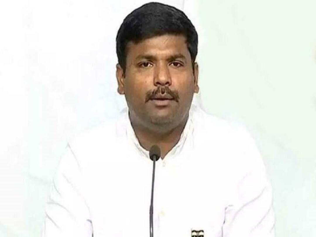 Minister Gudivada Amarnath Fires on Yanamala  Gudivada Amarnath on TDP: యనమల సెల్ఫ్ సర్టిఫైడ్ మేధావి, ఆయన చెప్పినవన్నీ అబద్ధాలే: అమర్‌నాథ్‌