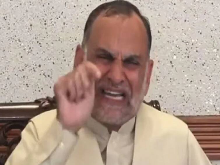 Pakistani Politician Azam Swati Burst Into Tears Over Fake Objectionable Video Featuring Him And Wife Video Leak : மனைவியுடன் நெருக்கமாக இருந்த வீடியோ லீக்...! கதறி அழுத எம்.பி..! என்ன நடந்தது..?