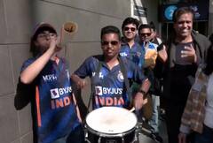 IND vs ZIM, T20 WC: મેલબર્નમાં જોવા મળ્યો મુંબઈ જેવો માહોલ, મોટી સંખ્યામાં ઉમટ્યા ટીમ ઈન્ડિયાના ફેંસ, જુઓ તસવીરો