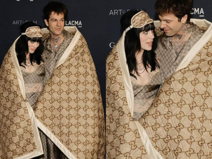 LACMA Art + Film Gala 2022: पहना नाइट सूट, लगाया स्लीपिंग मास्क, कंबल ओढ़े ही इवेंट में पहुंच गया ये हॉलीवुड कपल Hollywood Billie Eilish and Jesse Rutherford walk on red carpet in night suits see pics LACMA Art + Film Gala 2022: पहना नाइट सूट, लगाया स्लीपिंग मास्क, कंबल ओढ़े ही इवेंट में पहुंच गया ये हॉलीवुड कपल