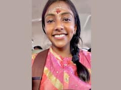 Bridgerton Actress Charithra Chandran Visits Thanjavur Temple, See Pics From Her India Trip