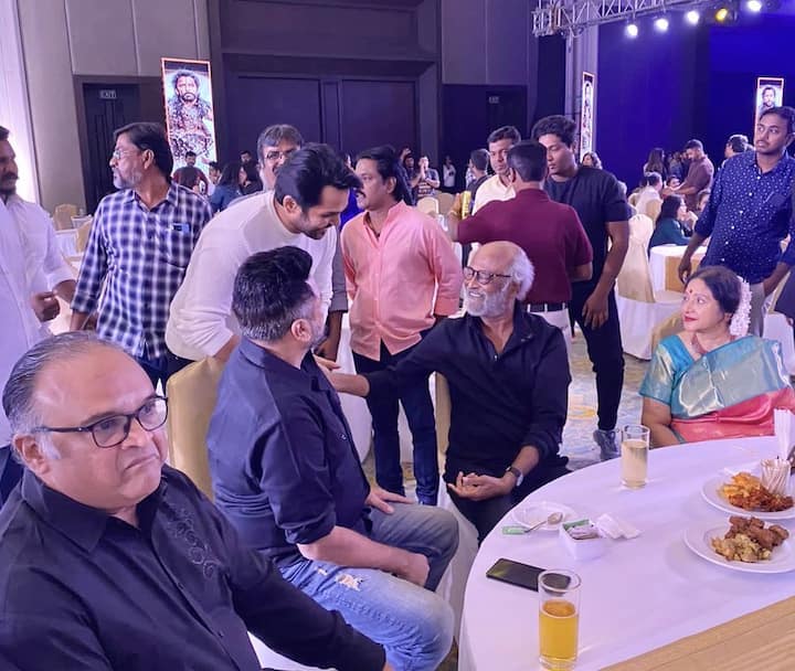 The film stars Karthi, Vikram, Aishwarya Rai Bachchan, Trisha and Jayam Ravi.