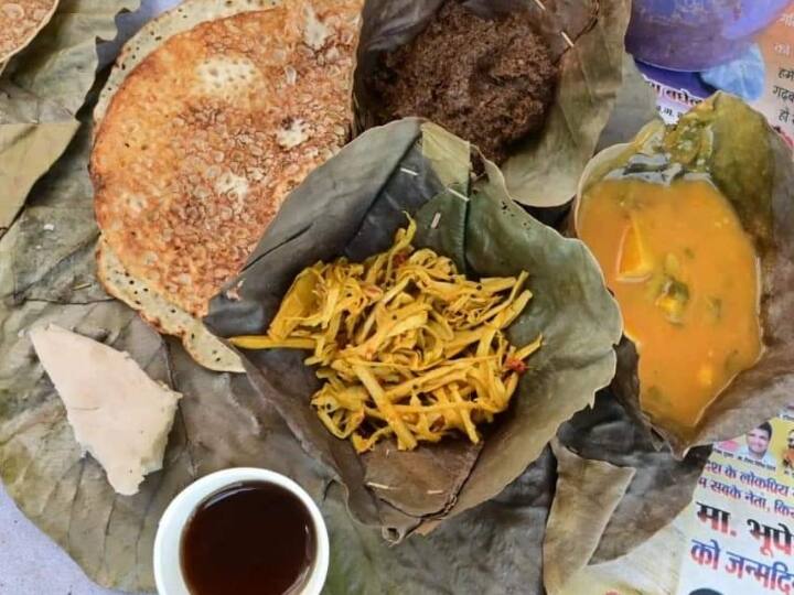 Chhattisgarh News Bastar Traditional dish Bastariya Bhaat Thali made from more than 10 dishes ANN Bastar News: बस्तर के पारंपरिक व्यंजन बस्तरिया भात के लाखों हैं दीवाने, जानिए- किन व्यंजनों से सजती है पूरी थाली