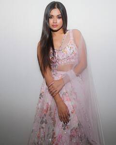 PHOTO: जन्नतने केला नवा लूक फ्लॉन्ट; साडीत दिसतेय झकास!