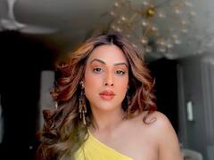 Nia Sharma Photos: ऑफ शोल्डर ड्रेसमध्ये निया शर्माचा हॉट लूक; पाहा फोटो!