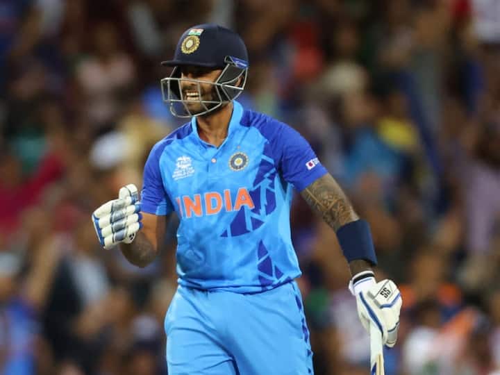 In the year 2022 Suryakumar Yadav has become the first batsman to score 1000 runs in International T20 cricket T20 WC 2022: साल 2022 में सूर्यकुमार यादव ने पूरे किए 1 हजार रन, ऐसा करने वाले पहले भारतीय खिलाड़ी बने