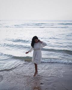 Malavika Mohanan Photos: அடியே... அடியே என்ன எங்க நீ கூட்டிப் போற? கடற்கரையில் குளித்த மாளவிகா மோகனன்!