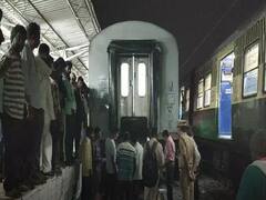 ஓடும் ரயிலில் ஏற்பட்ட விபரீதம்.. ஓட்டநரின் சாமர்த்தியதால் உயிர் தப்பிய ரயில் பயணிகள்