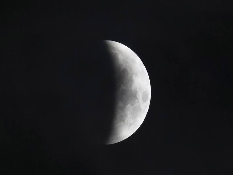 Lunar Eclipse November 2022: Find out the Chandra Grahan timings in all major cities in India Lunar Eclipse 2022: ચંદ્રગ્રહણને ન લો હળવાશથી, આવું જ ગ્રહણ મહાભારત કાળમાં થયું હતું, જાણો સમય અને સુતક કાળ