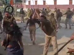 Watch: अंबेडकर नगर में महिलाओं पर पुलिस ने जमकर भांजी लाठियां, विपक्ष ने लगाया यह आरोप
