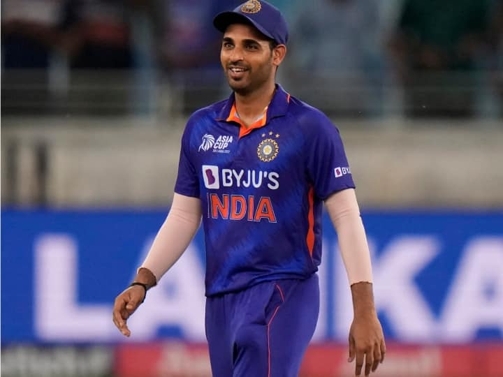 Bhuvneshwar Kumar role may be crucial against England in T20 World Cup 2022 semi finals T20 World Cup 2022: सेमीफाइनल में भारत के लिए ट्रंप कार्ड साबित हो सकते हैं भुवी, पहले ओवर में लिए हैं सबसे ज्यादा विकेट