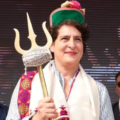 Himachal Election: बीजेपी-कांग्रेस की चुनावी जनसभा में दिग्गजों की हुंकार, प्रियंका गांधी-जेपी नड्डा की रैली में उमड़ी भीड़