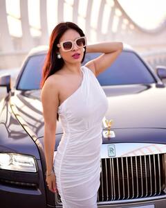 Neha Malik : નેહા મલિકે વ્હાઈટ કલરના બોડીકોન ડ્રેસમાં શેર કરી હોટ તસવીરો, જુઓ બોલ્ડ અંદાજ