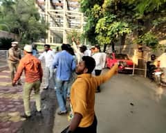 PHOTO : अब्दुल सत्तार यांच्या घरावर दगडफेक, औरंगाबादमध्ये तुफान राडा