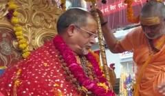 In Pics: दो शंकराचार्यों की अगवानी से गदगद हुई संस्कारधानी, जबलपुर में भव्य स्वागत, लोगों ने की पुष्पवर्षा