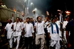 Bharat Jodo: हजारो मशाली, छत्रपतींचा जयघोष अन् कार्यकर्त्यांचा जोश; महाराष्ट्रात 'भारत जोडो'चं दणक्यात स्वागत