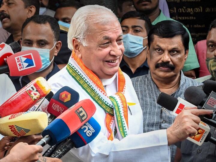 Kerala Governor arif mohammad khan expels media one and Kairali News from press conference criticized by Congress CPI M केरल के राज्यपाल ने कुछ मीडिया समूहों को प्रेस कांफ्रेंस से बाहर किया, कांग्रेस-माकपा ने आलोचना की