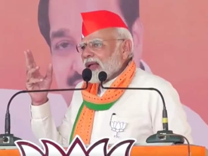 Gujarat Election 2022: PM मोदी बोले-गुजरात को बदनाम करने वाले चुनाव में फेंक दिए जाएंगे बाहर, किया ये बड़ा दावा Gujarat Assembly Election 2022 Valsad Bhavnagar PM Narendra Modi said those who defame thrown out Gujarat Election 2022: PM मोदी बोले-गुजरात को बदनाम करने वाले चुनाव में फेंक दिए जाएंगे बाहर, किया ये बड़ा दावा